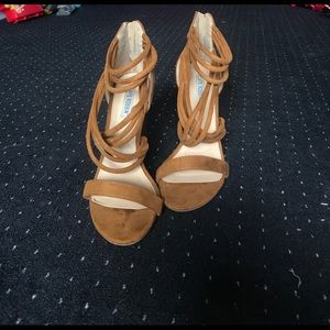 Cape Ribbon Block Heel